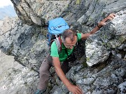 43 In facile arrampicata con uso delle mani